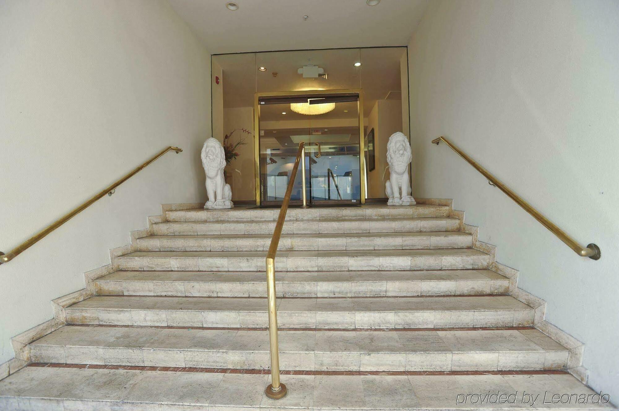 Crystal Beach Suites Miami Oceanfront Hotel Miami Beach Eksteriør billede